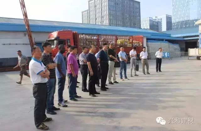 龙城|记事|湖北省住建厅、设计院领导及专家一行 莅临星河集团参观指导